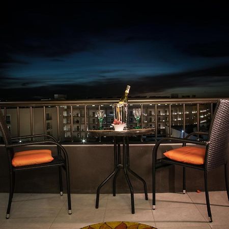 Manor Court Luxury Apartment 圣保罗湾城 外观 照片