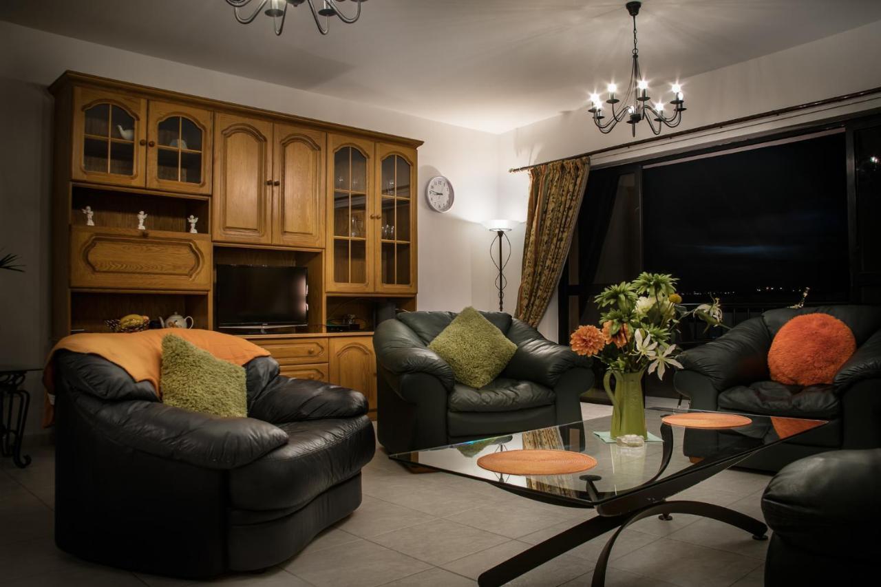 Manor Court Luxury Apartment 圣保罗湾城 外观 照片